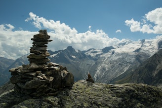 View of the Allalinhorn on the way to the hut.jpg